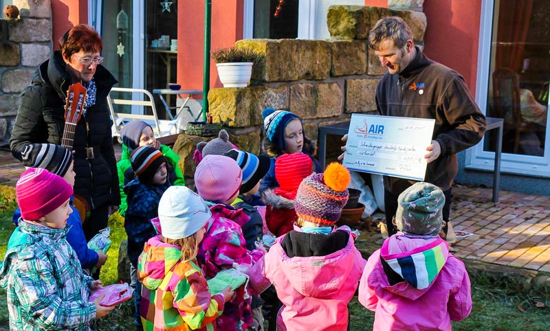 Unterstützung: Spende für den Kindergarten Arnsdorf